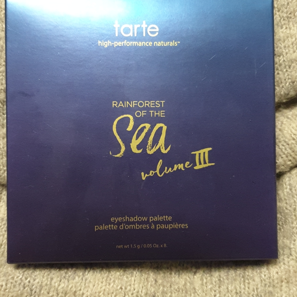 Rainforest of the sea eyeshadow palette volume 3